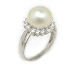 White South Sea Pearl Rings