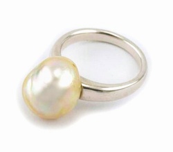 Baroque South Sea Golden Pearl Ring