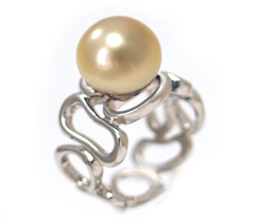  Fleur de Lis South Sea gold pearl ring
