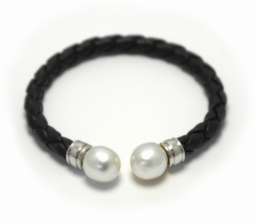  White South Sea Pearl on Leather Bracelet