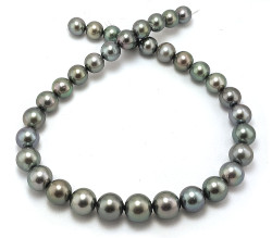Gray Green Tahitian Pearl Necklace