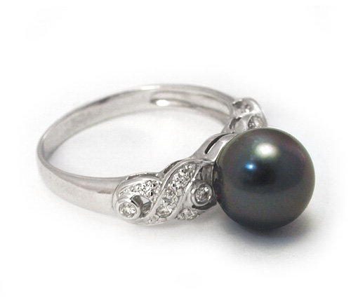 Tahitian Pearl Ring With Diamonds