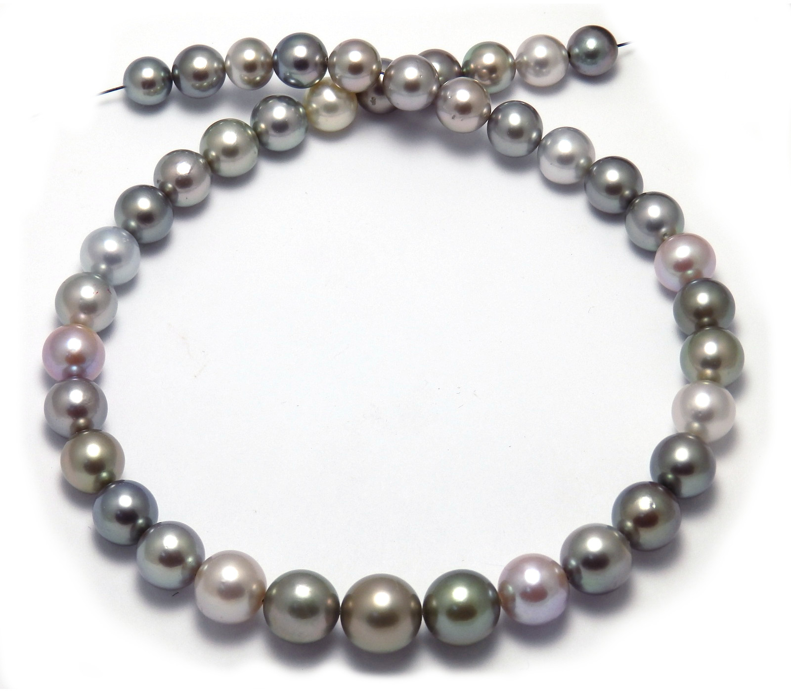 Pastel Freshwater and Tahitian Pearl Necklace with Round Tahitian Pearls