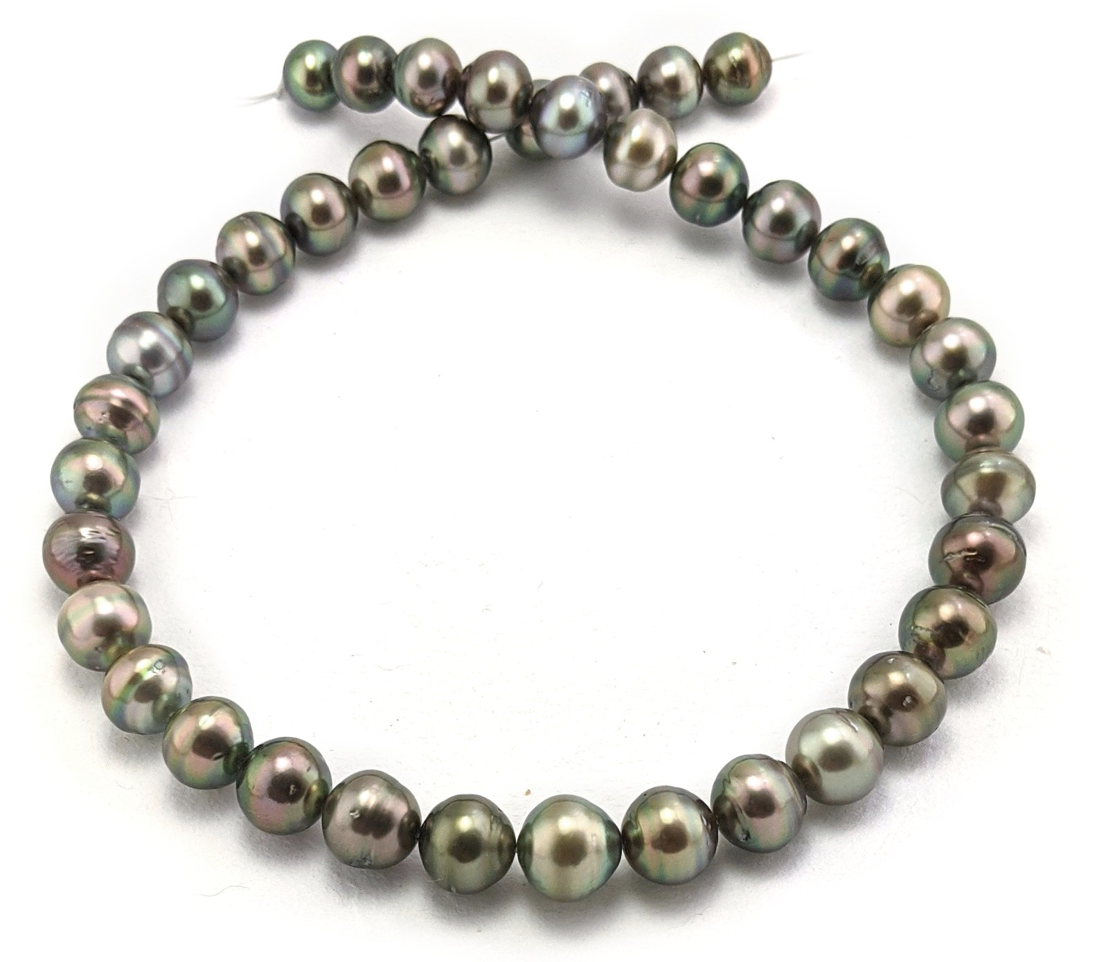 Roundish Semi-Baroque Tahitian Pearl Necklace with Multitonal Green ...